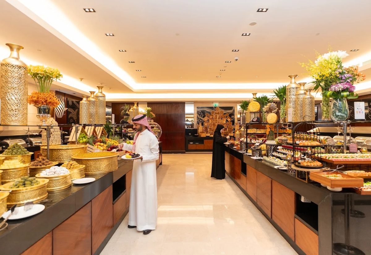 Swissôtel Makkah ресторани
