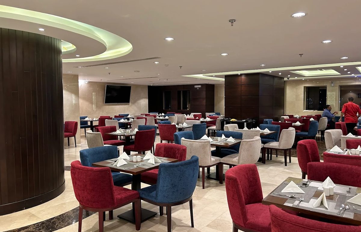 Al Ebaa Hotel ресторани